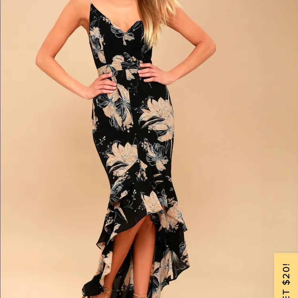 Lulu’s NWT size Small High-Low Maxi Dress